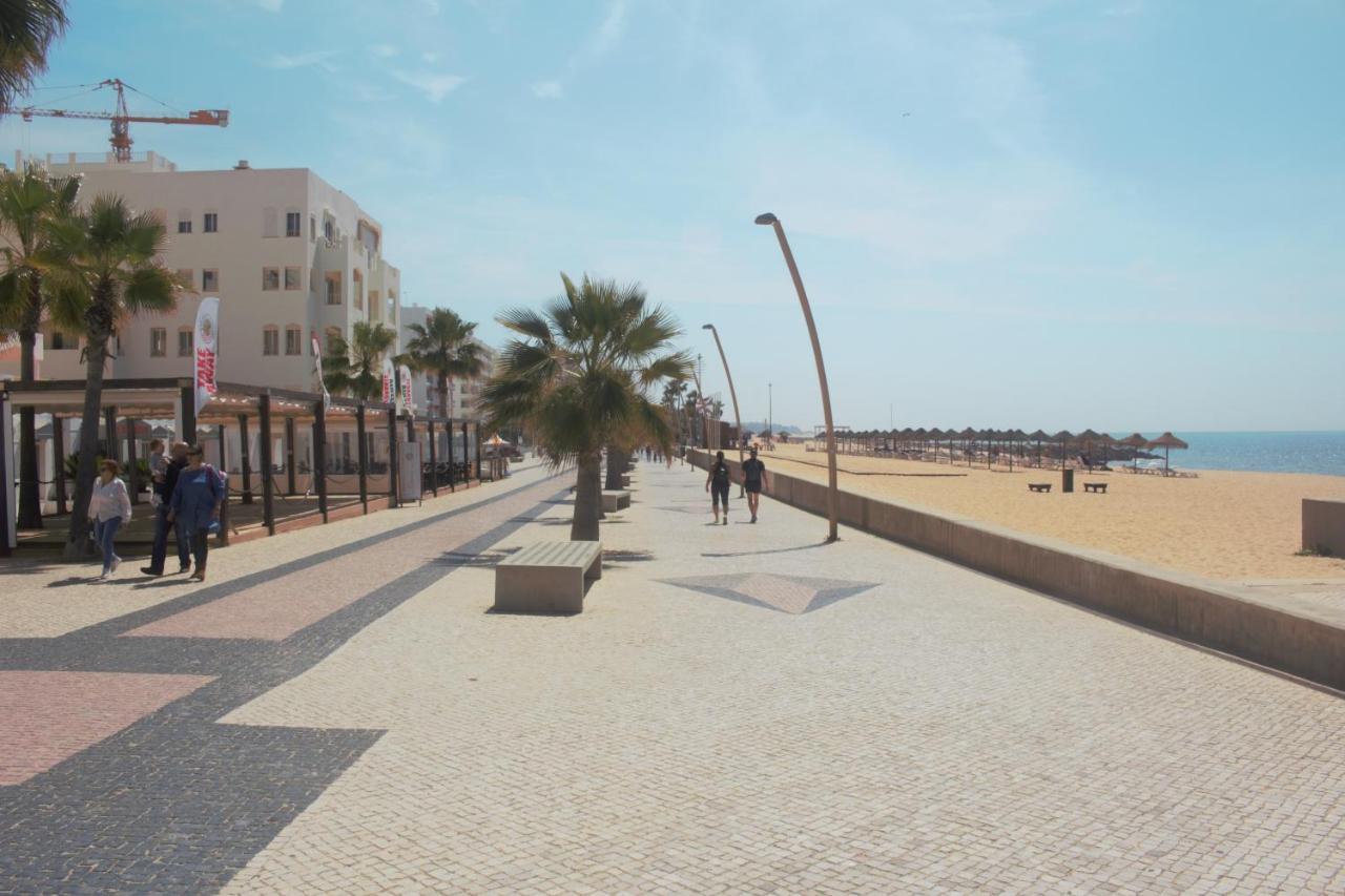 Apartamento Zacarias By Ferias Com Sol Quarteira Dış mekan fotoğraf